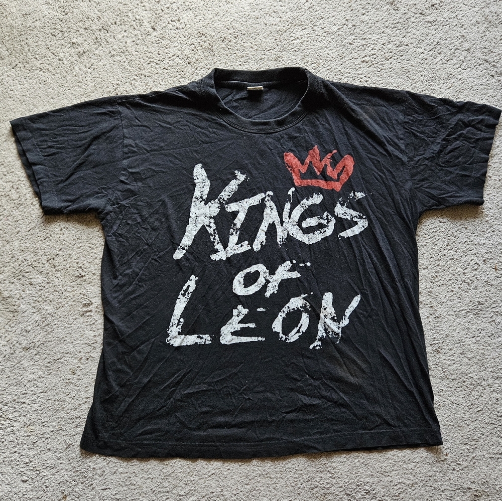 Mens/unisex Kings of Leon 2009 Canadian tour shirt. Small. Band merch